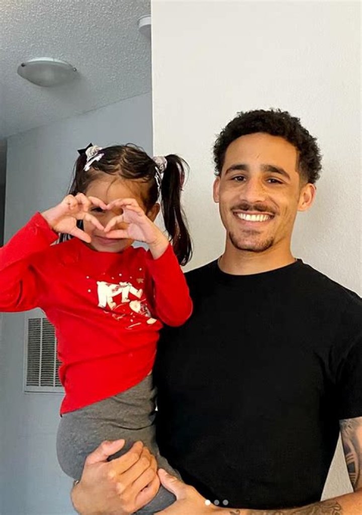 Youtuber: Is Yoatzi Pregnant? Meet Her Baby Daddy On Instagram